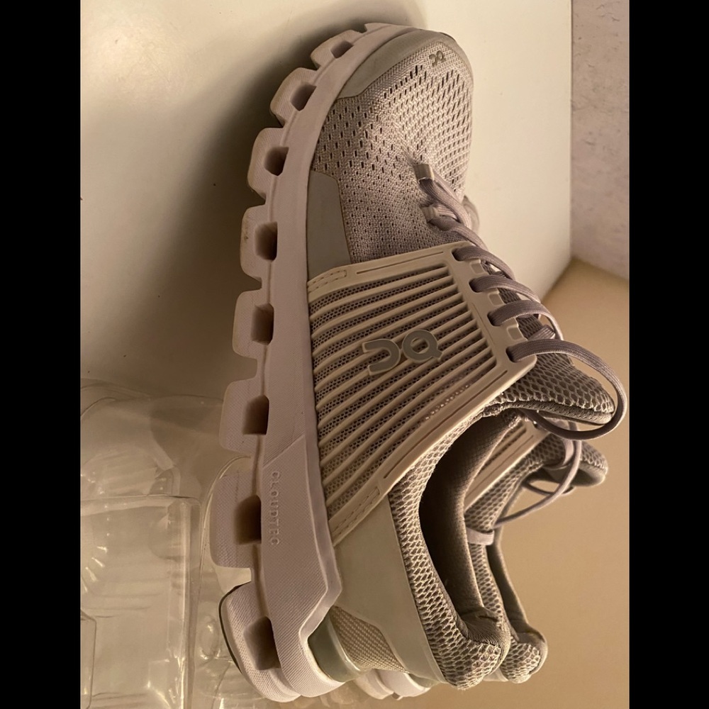 On Cloud Cloudswift Running Shoe Glacier/White 6.… - image 1